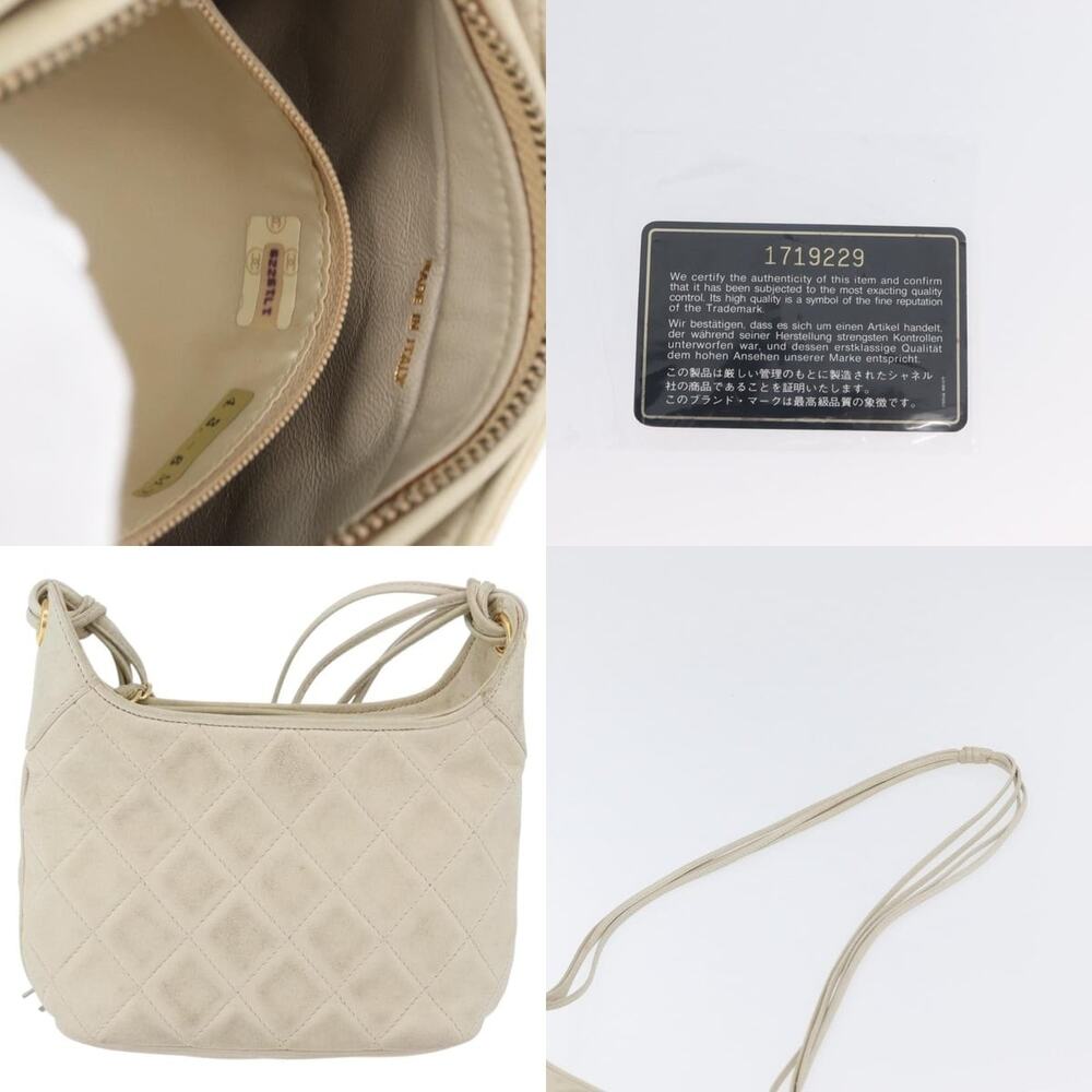 Chanel Matelasse Shoulder Bag - Picture 5 of 8